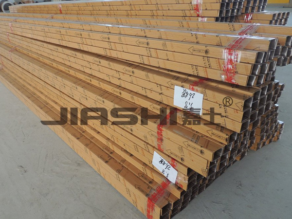 吊頂鋁方通生產(chǎn)車間